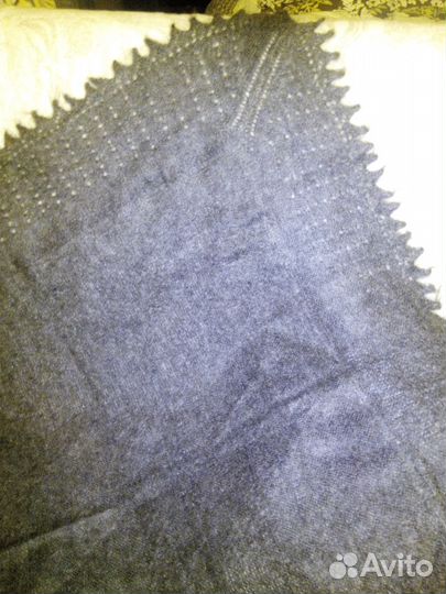 Новая,натуральная оренбургская пуховая шаль