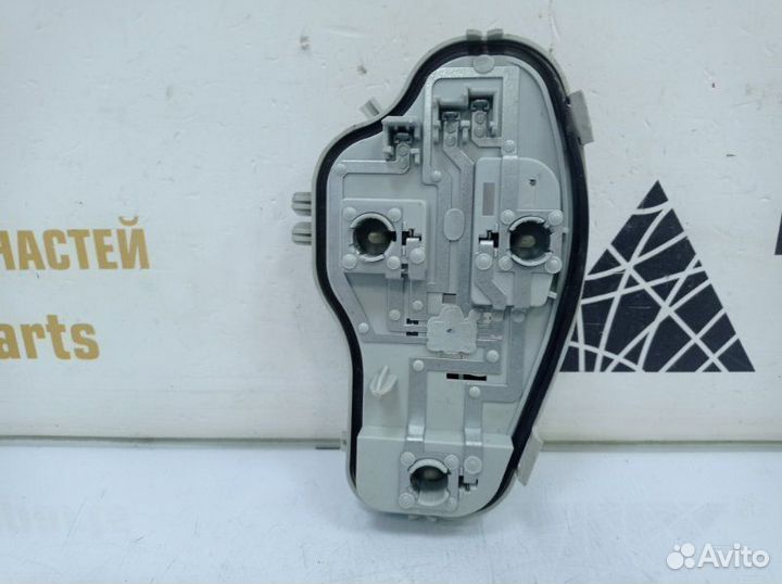 Плата фонаря левая Skoda Yeti 1 5L6 рестайлинг