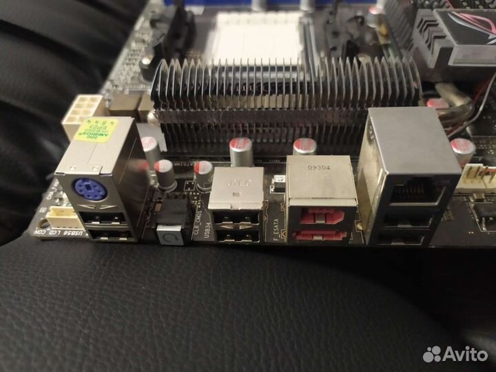 Материнская плата Asus Crosshair 3 Formula