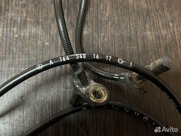 Датчик ABS передний Mercedes W164 X164