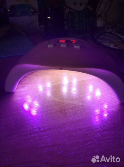 Лампа для ногтей