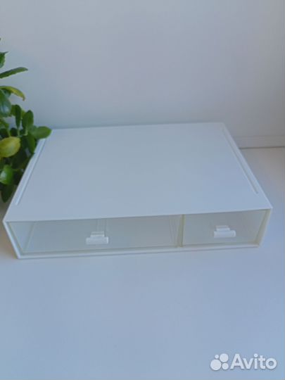 Пластиковый бокс для косметики и мелочей