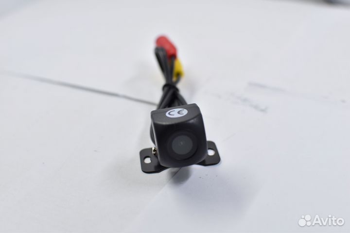 Универсальная камера заднего вида