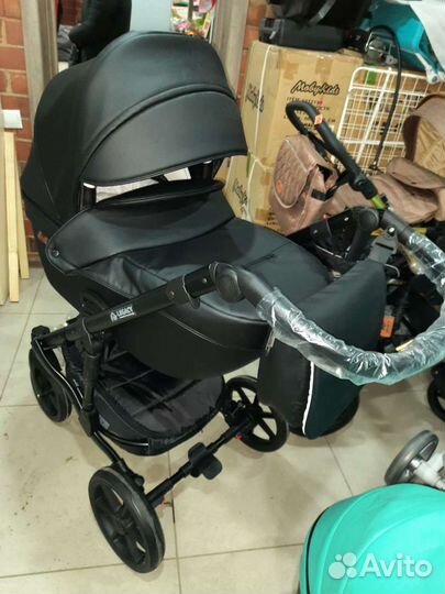 Коляска 2 в 1 и 3 в 1 Эко-кожа