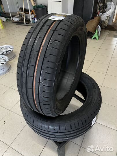 Ikon Tyres Autograph Ultra 2 SUV 295/40 R20