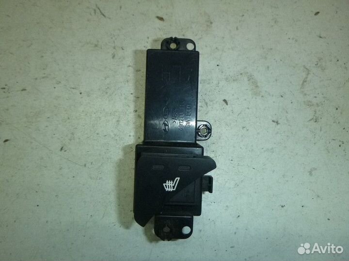 Кнопка обогрева сидений KIA sportage 2010