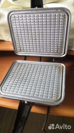 Электрическая вафельница СССР