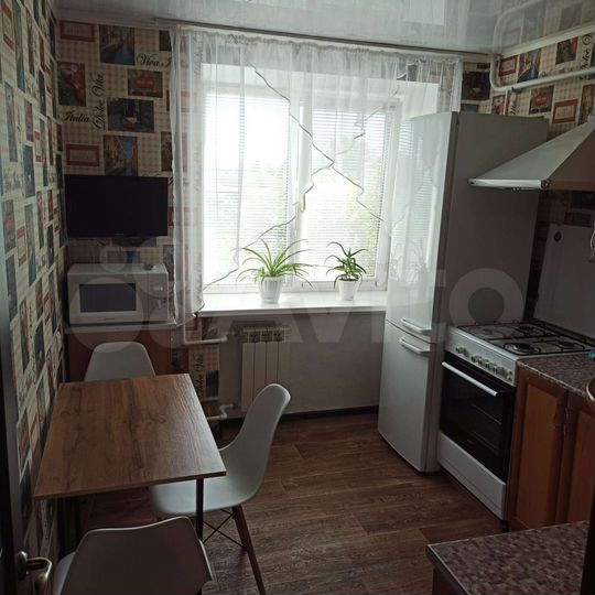 2-к. квартира, 53 м², 1/2 эт.