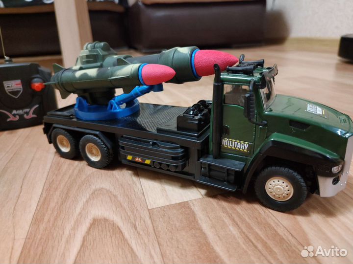 Машинка на радиоуправлении