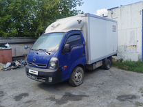 Kia Bongo 2.5 MT, 2013, битый, 200 000 км, с пробегом, цена 950 000 руб.