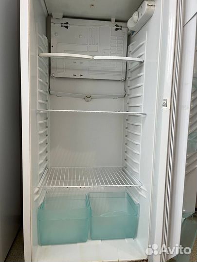 Холодильник бу Alaska