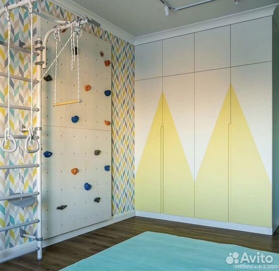 Шкаф распашной на заказ. Бесплатный замер