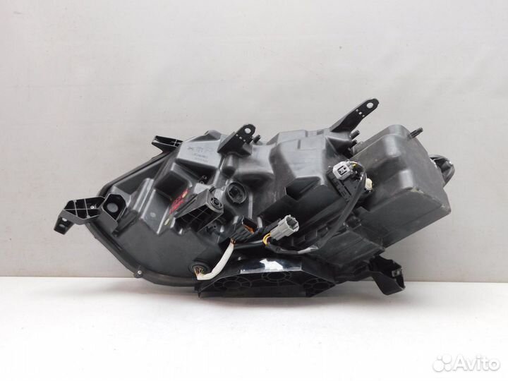 Фара правая Nissan X-Trail