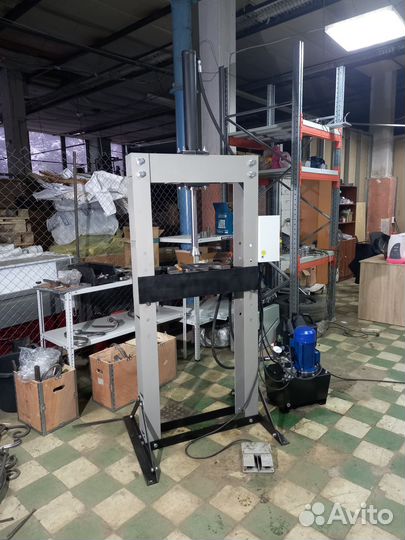 Вертикально протяжной станок(прошивной) Гидропресс