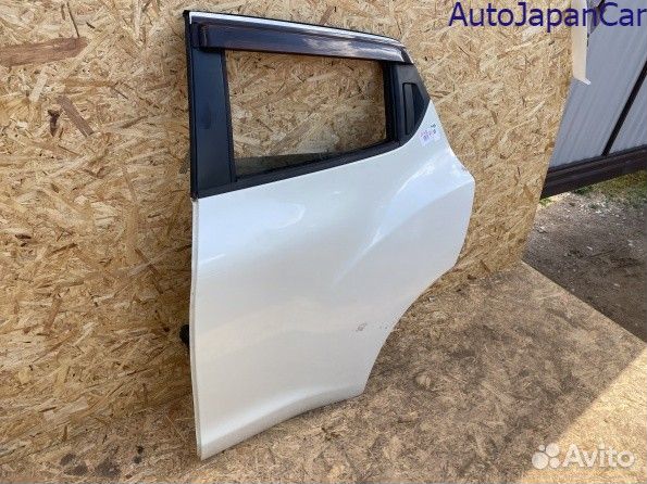 Задняя дверь Ниссан Жук