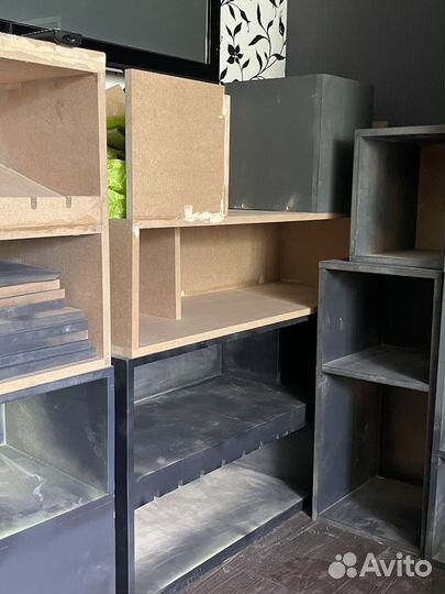 Полки для дома, салона, барбершопа