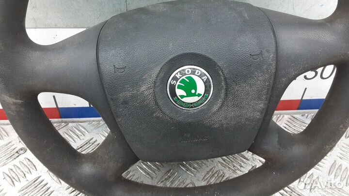 Рулевое колесо skoda octavia A5