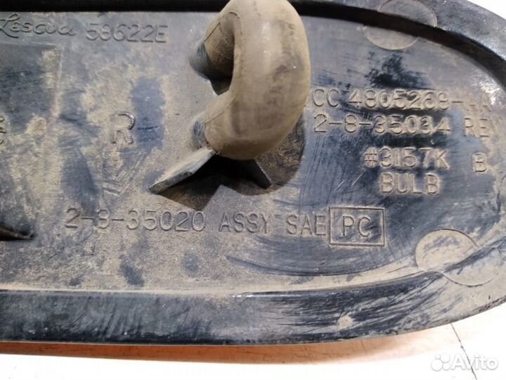 Поворотник передний правый Chrysler Concord 2