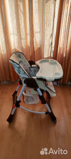 Столик для кормления ребенка