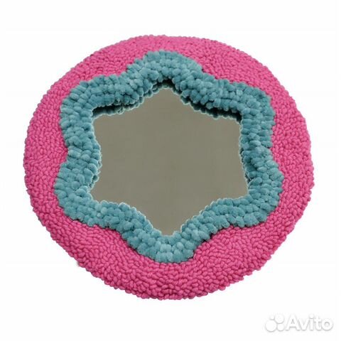 Декоративное плюшевое зеркало