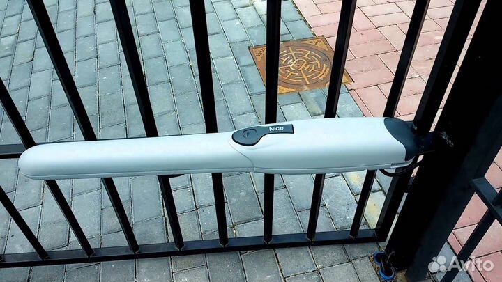 Автоматика для распашных ворот Nice (Италия)