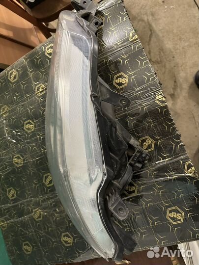 Фара левая toyota fielder