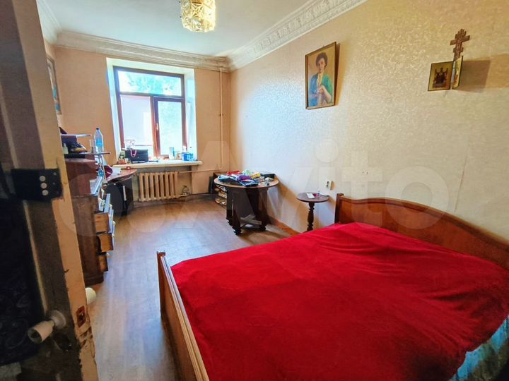 4-к. квартира, 100 м², 4/5 эт.