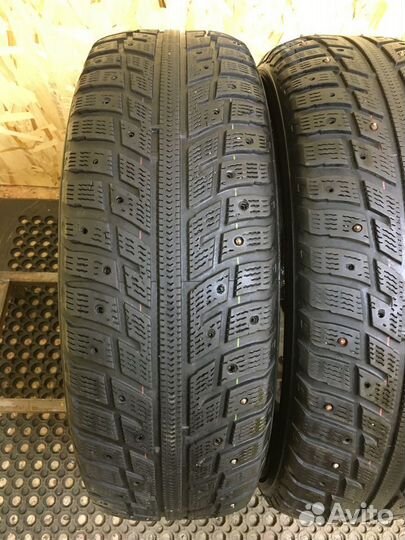 Kumho I'Zen KW22 215/65 R16 98T