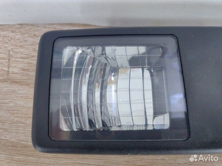 Плафон подсветки салона задний правый Bmw X5 Рест