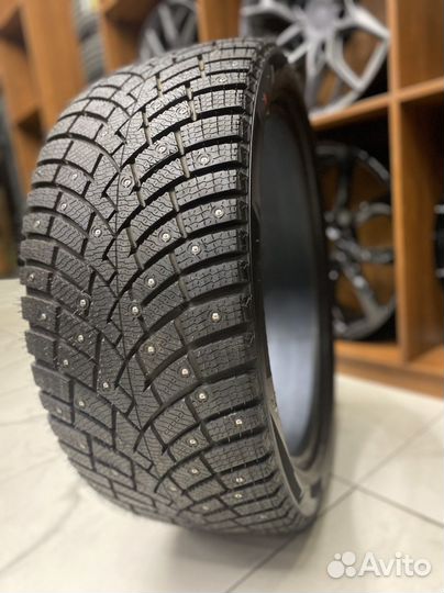 Pirelli Ice Zero 2 285/40 R22 110H