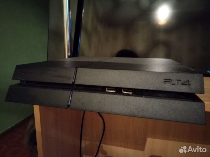 Sony PS4 500gb 1 геймпад