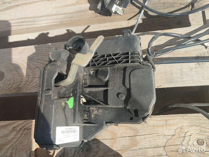 Мерседес W 211 замок двери