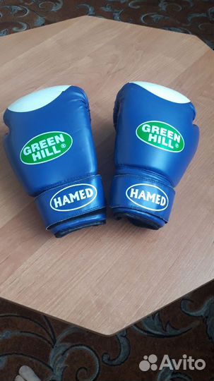 Боксерские перчатки 10 oz green hill