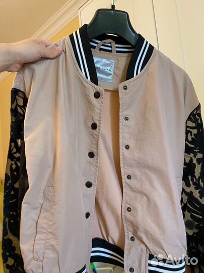 Бомбер женский