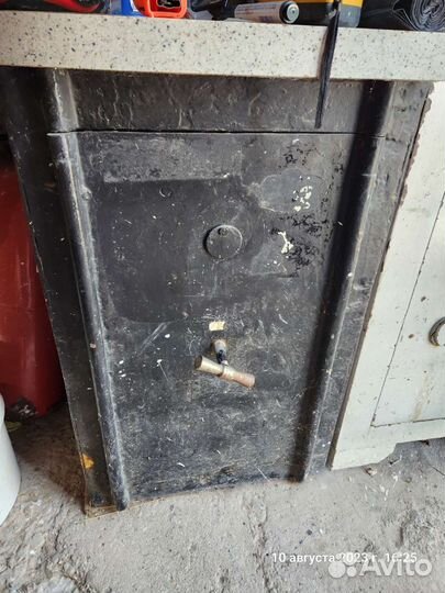Сейф металлический бу советский