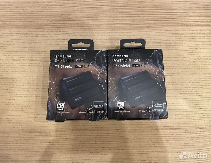 Samsung portable SSD T7 shield 2TB новый