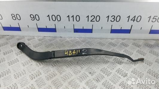 Щеткодержатель лобового стекла jeep cherokee KL (4