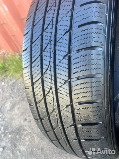 Tracmax Ice-Plus S220 225/65 R17 102H