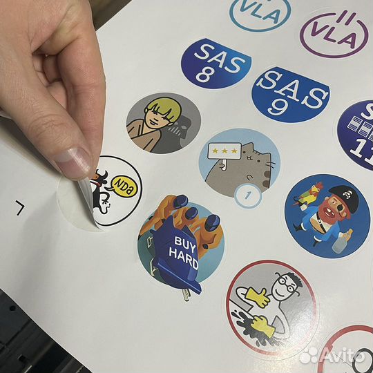 Изготовление стикеров и наклеек от 1 часа
