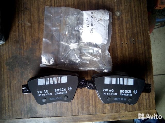 Тормозные диски и колодки Шкода Октавия А5, 2012г