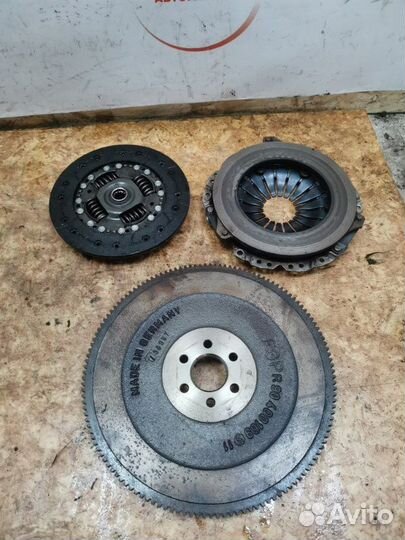 Комплект сцепления Opel Astra H хетчбек 1.8 Z18XER