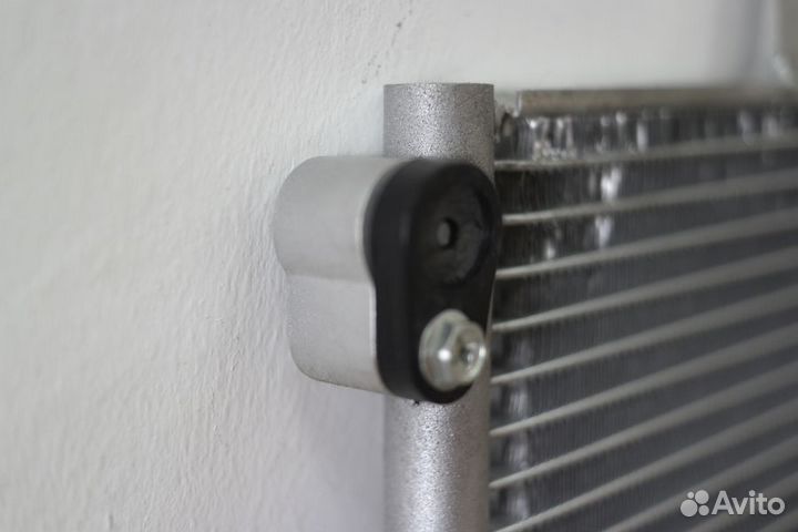 Радиатор кондиционера Suzuki SX4 06-16 / Fiat Sedi