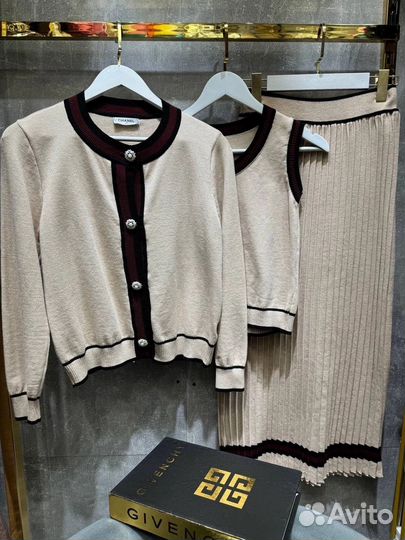 Женский Костюм Chanel