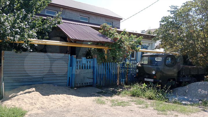 Дом 172 м² на участке 5 сот.