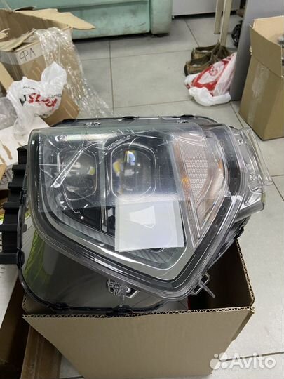 Фара Левая LED Хендай Санта фе 4 2018