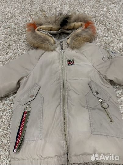 Продам детскую куртку
