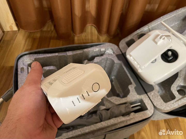 Новый Квадрокоптер dji phantom 4 pro