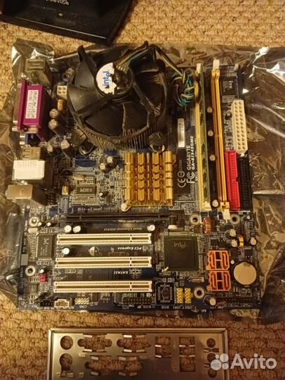 Мат плата с процессором, кулером и озу