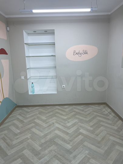 Торговая площадь, 18 м²