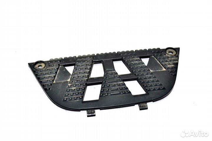 Ступенька подножки нижняя, правая mercedes-benz Ac